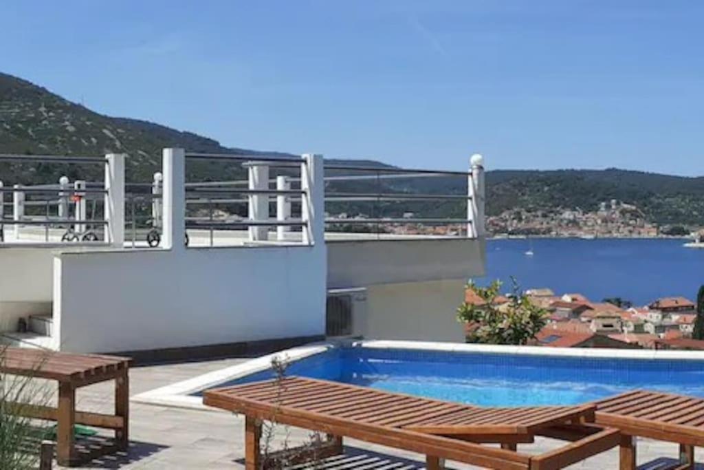 Vis - Luxury Holiday Villa With Swimming Pool Екстер'єр фото